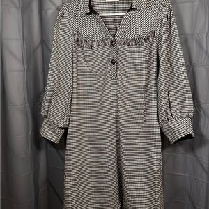 Chic Black and White Gingham Long Sleeve Dress